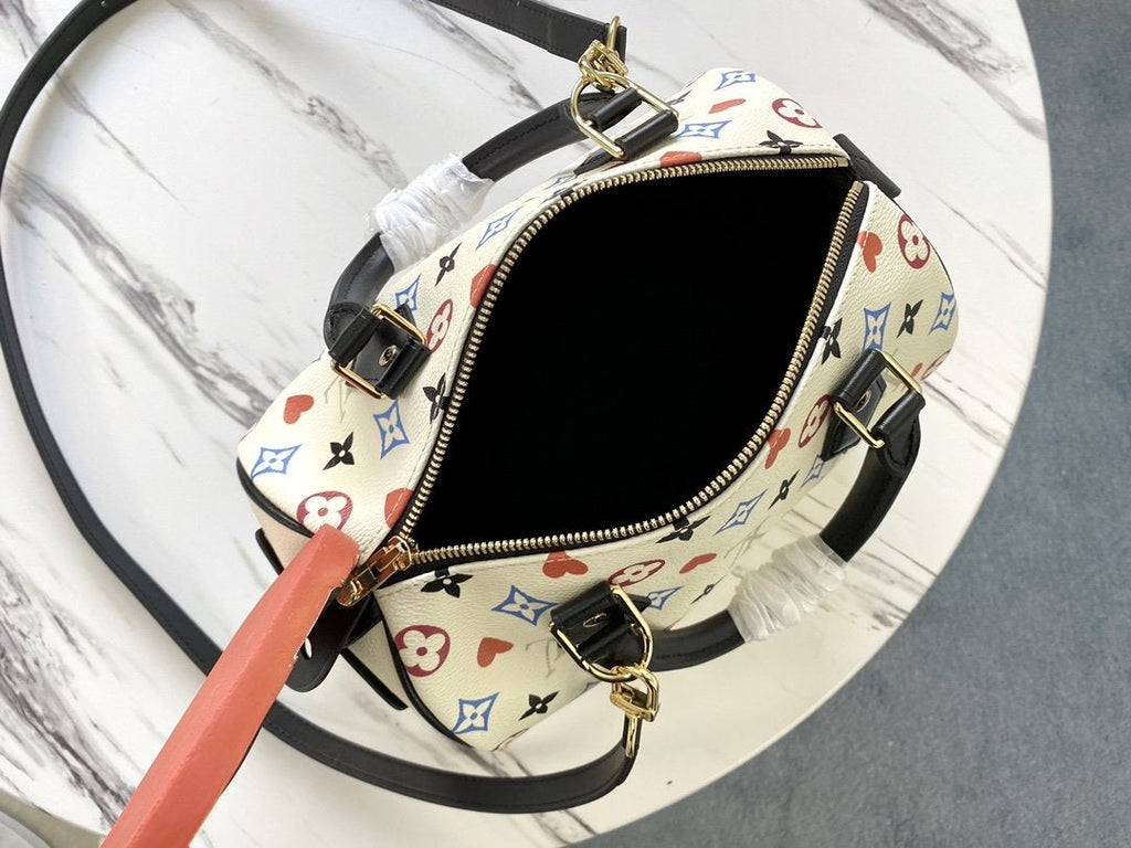 LOUIS VUITTON SPEEDY GAME ON BANDOULIERE 25CM