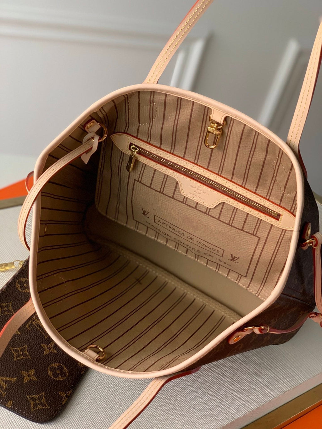 LOUIS VUITTON NEVER FULL MM WITH DUSTBAG MONOGRAM CANVAS 29CM