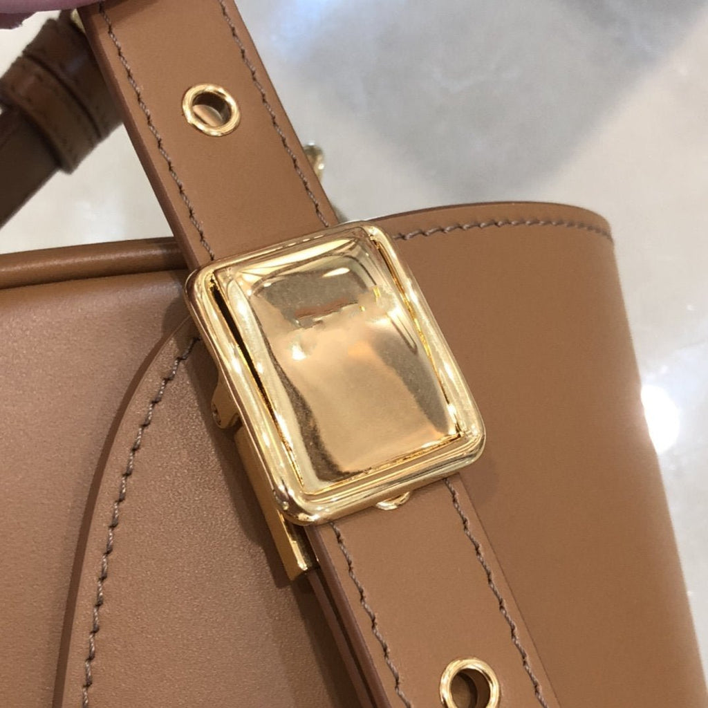 DIOR LARGE BOBBY BAG 27CM COGNAC-COLORED CALFSKIN