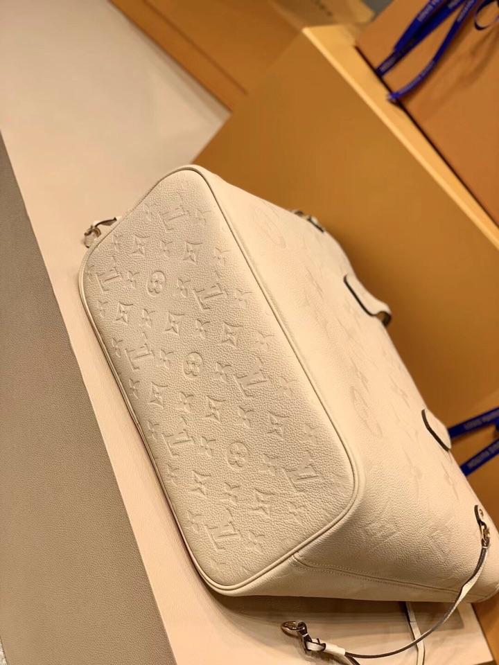 LOUIS VUITTON NEVERFULL MM 32 CREAM EMBOSSED COWHIDE LEATHER