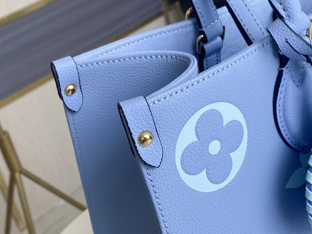 LOUIS VUITTON ONTHEGO MM 35CM SUMMER BLUE EMBOSSED GRAINED COWHIDE