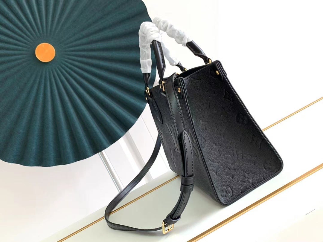 LOUIS VUITTON ONTHEGO PM 25 BLACK MONOGRAM EMPREINTE GIANT CANVAS