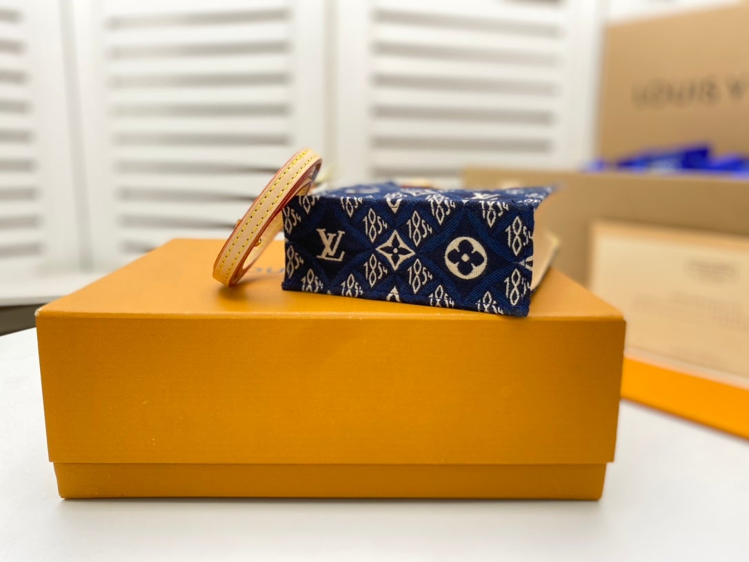 LOUIS VUITTON PETIT SAC PLAT BLUE MONOGRAM SINCE 1854 TEXTILE
