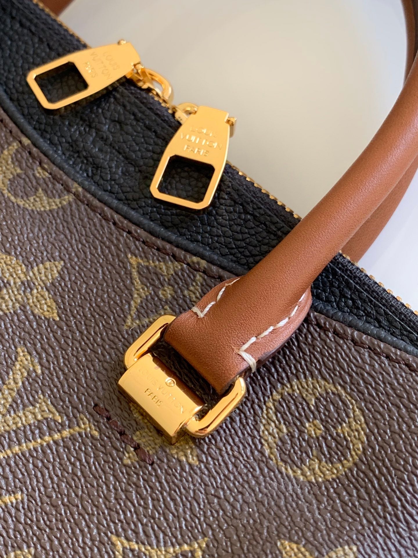 LOUIS VUITTON PALLAS BB 27 MONOGRAM CANVAS M42960