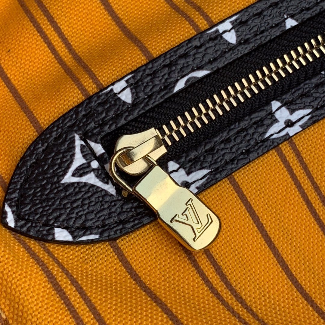 LOUIS VUITTON NEVERFULL MM 32 NOIR MONOGRAM