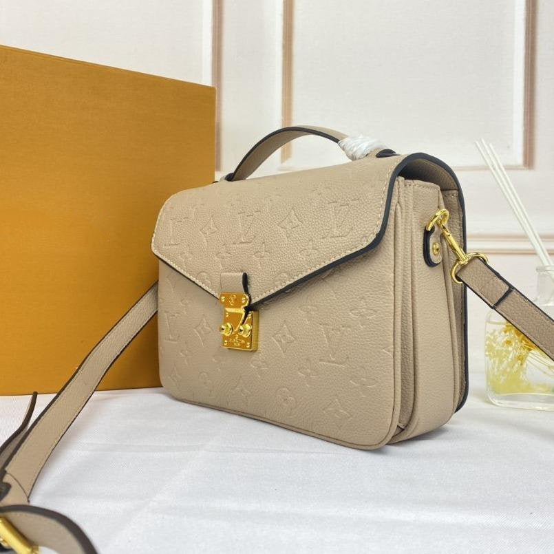 LOUIS VUITTON LV POCHETTE METIS 25CM BEIGE