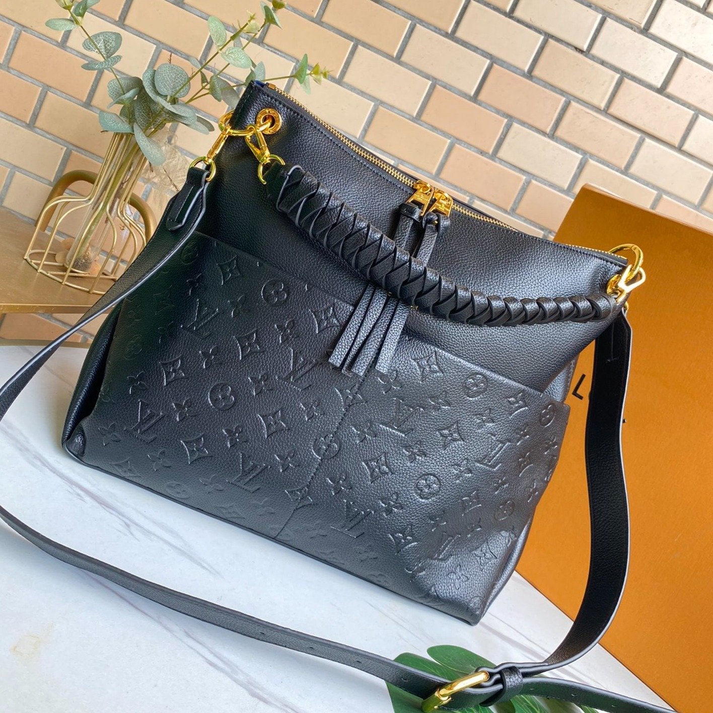 LOUIS VUITTON MAIDA HOBO 33CM BLACK MONOGRAM EMBOSSED GRAINED COWHIDE
