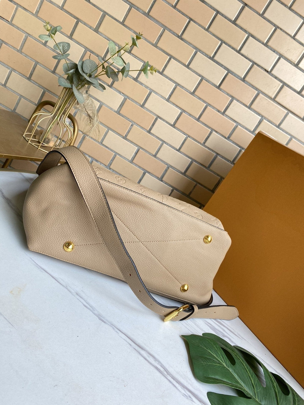 LOUIS VUITTON MAIDA HOBO 33CM BEIGE MONOGRAM EMBOSSED GRAINED COWHIDE
