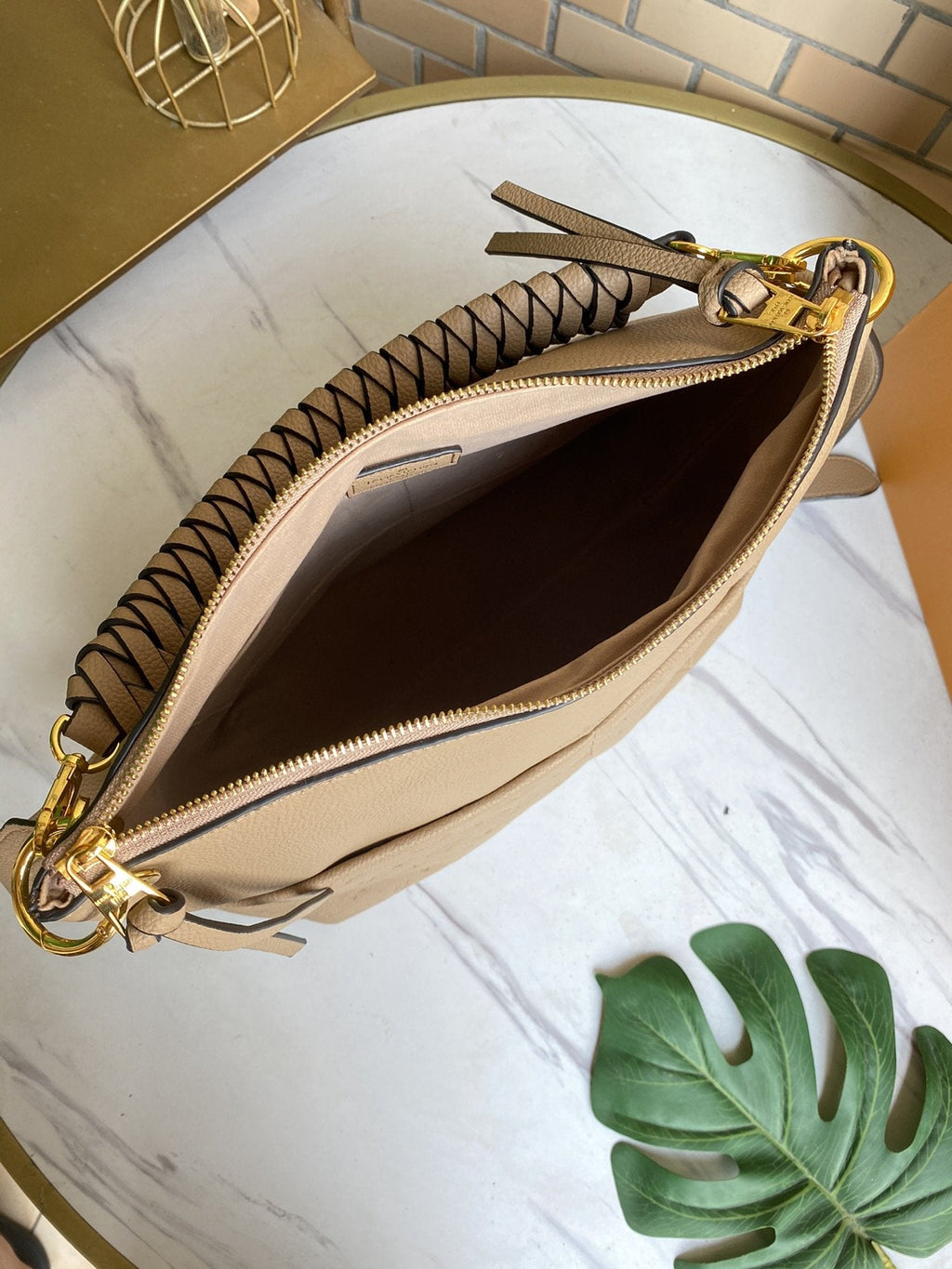 LOUIS VUITTON MAIDA HOBO 33CM BEIGE MONOGRAM EMBOSSED GRAINED COWHIDE