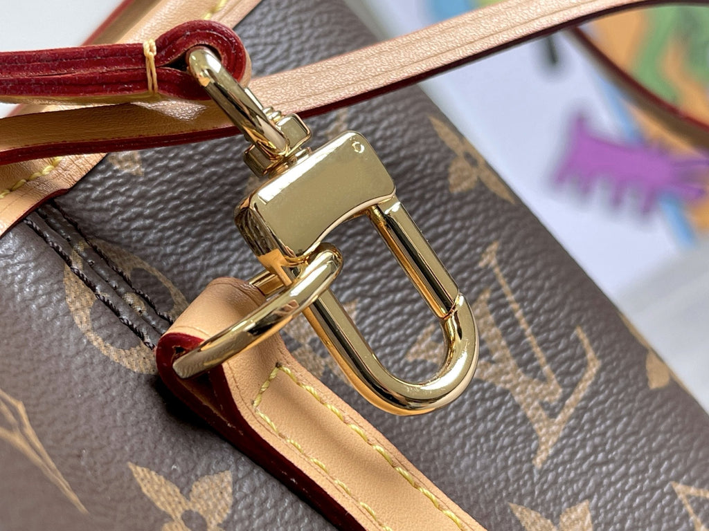 LOUIS VUITTON NOE PURSE 15CM MONOGRAM CANVAS