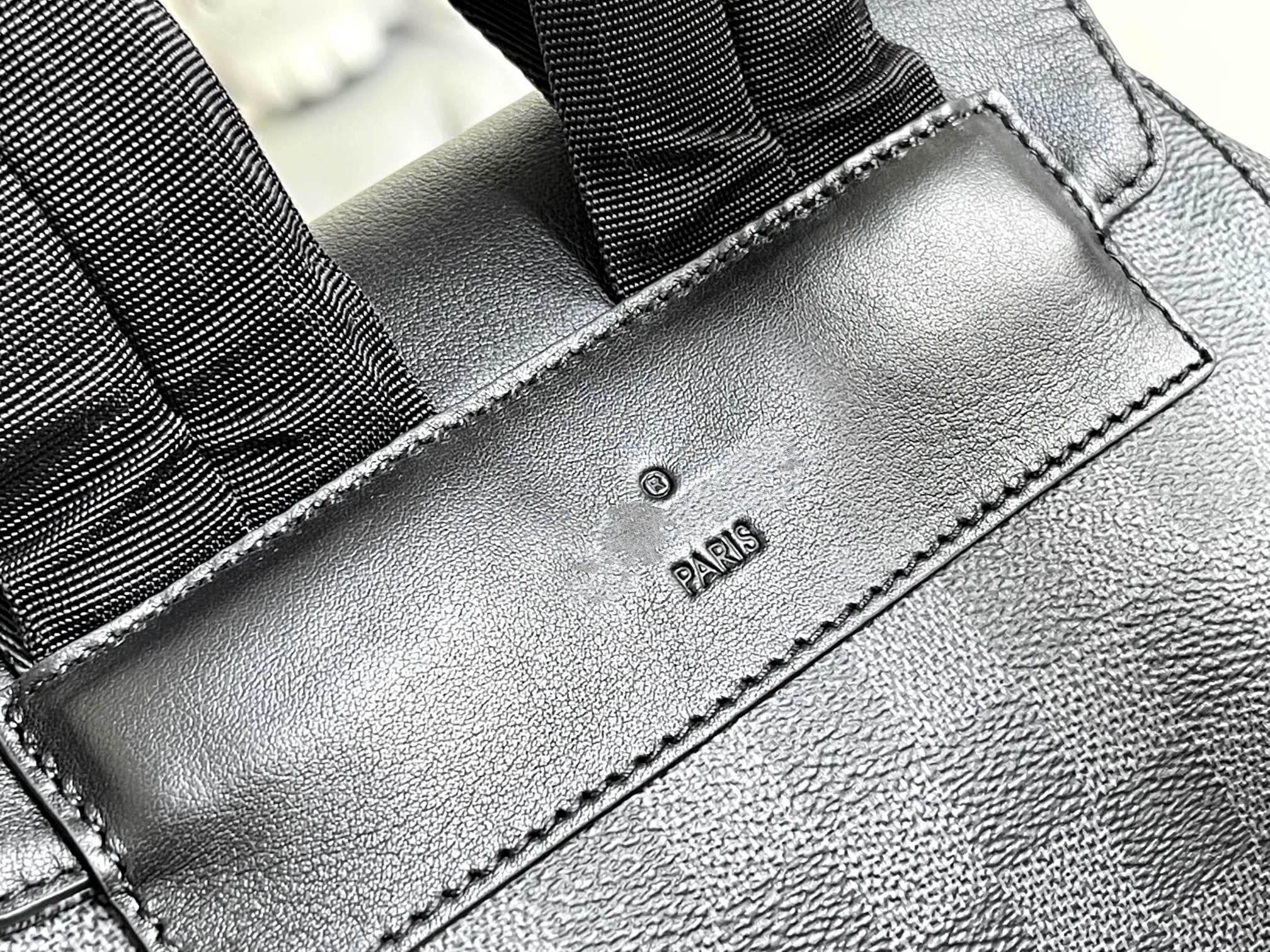 LOUIS VUITTON ULTILITI BACKPACK DAMIER CANVAS