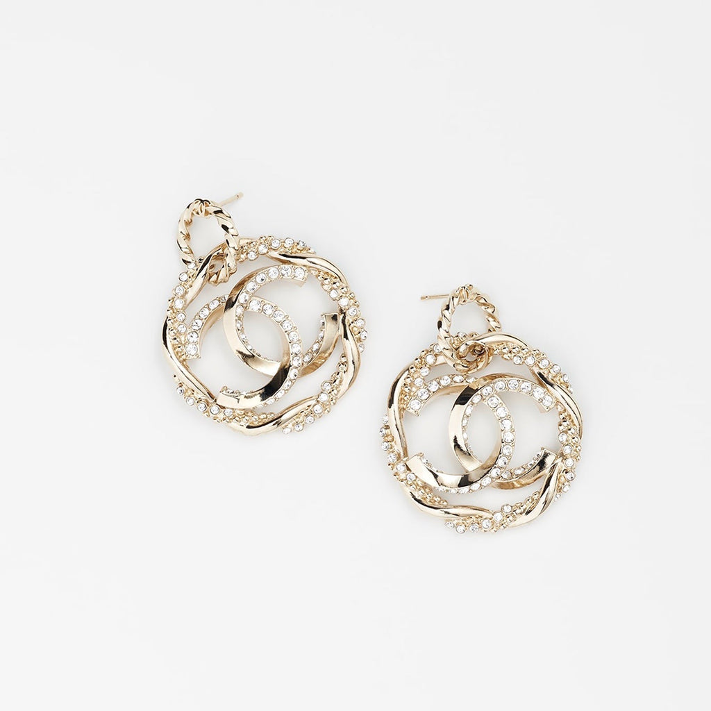 18K  Chanel Round Diamond Earrings