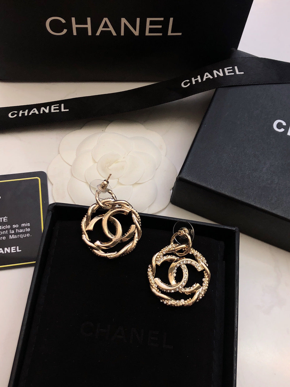 18K  Chanel Round Diamond Earrings