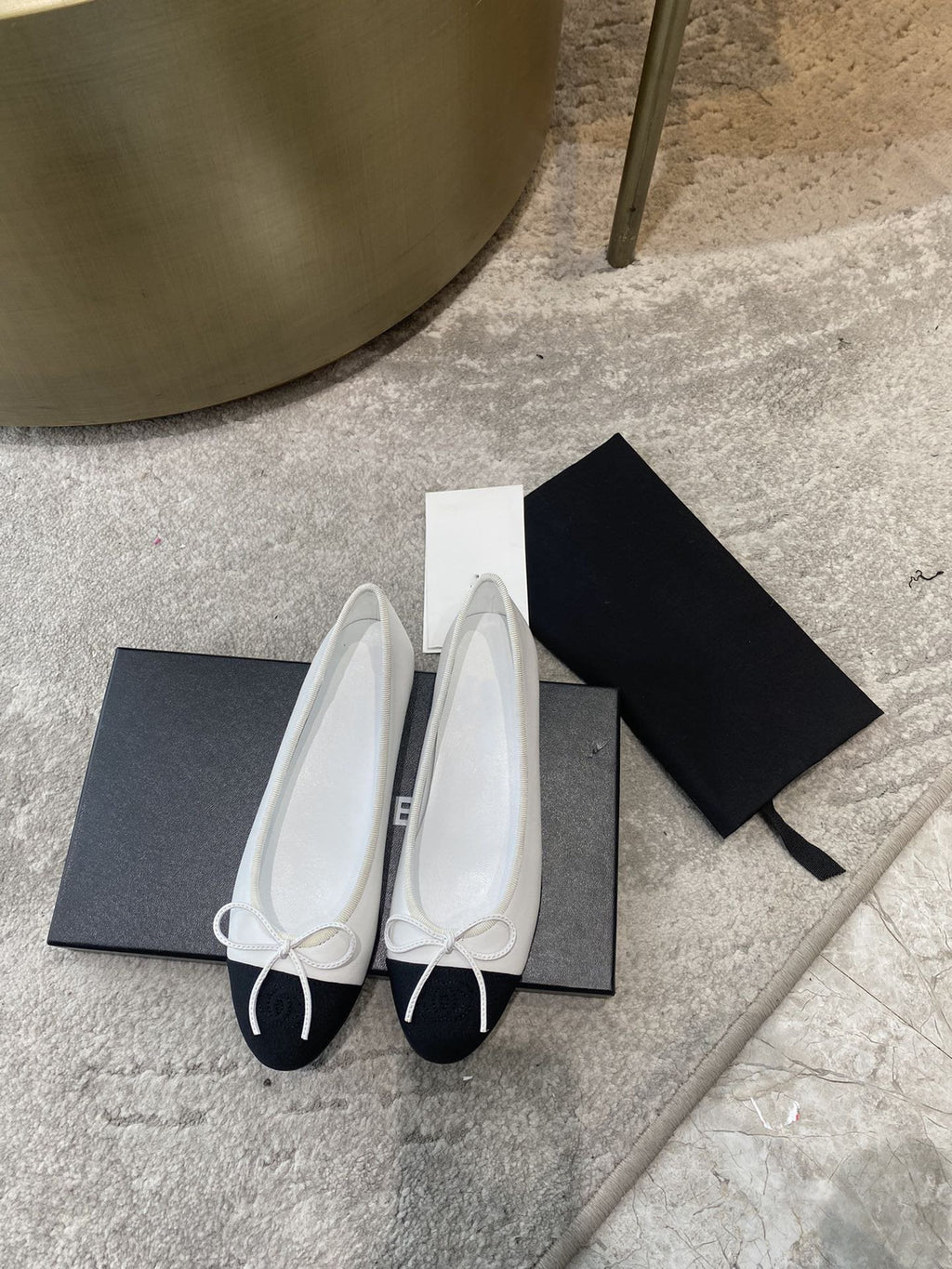 CHANEL BALLET FLATS WHITE BLACK LAMBSKIN CANVAS