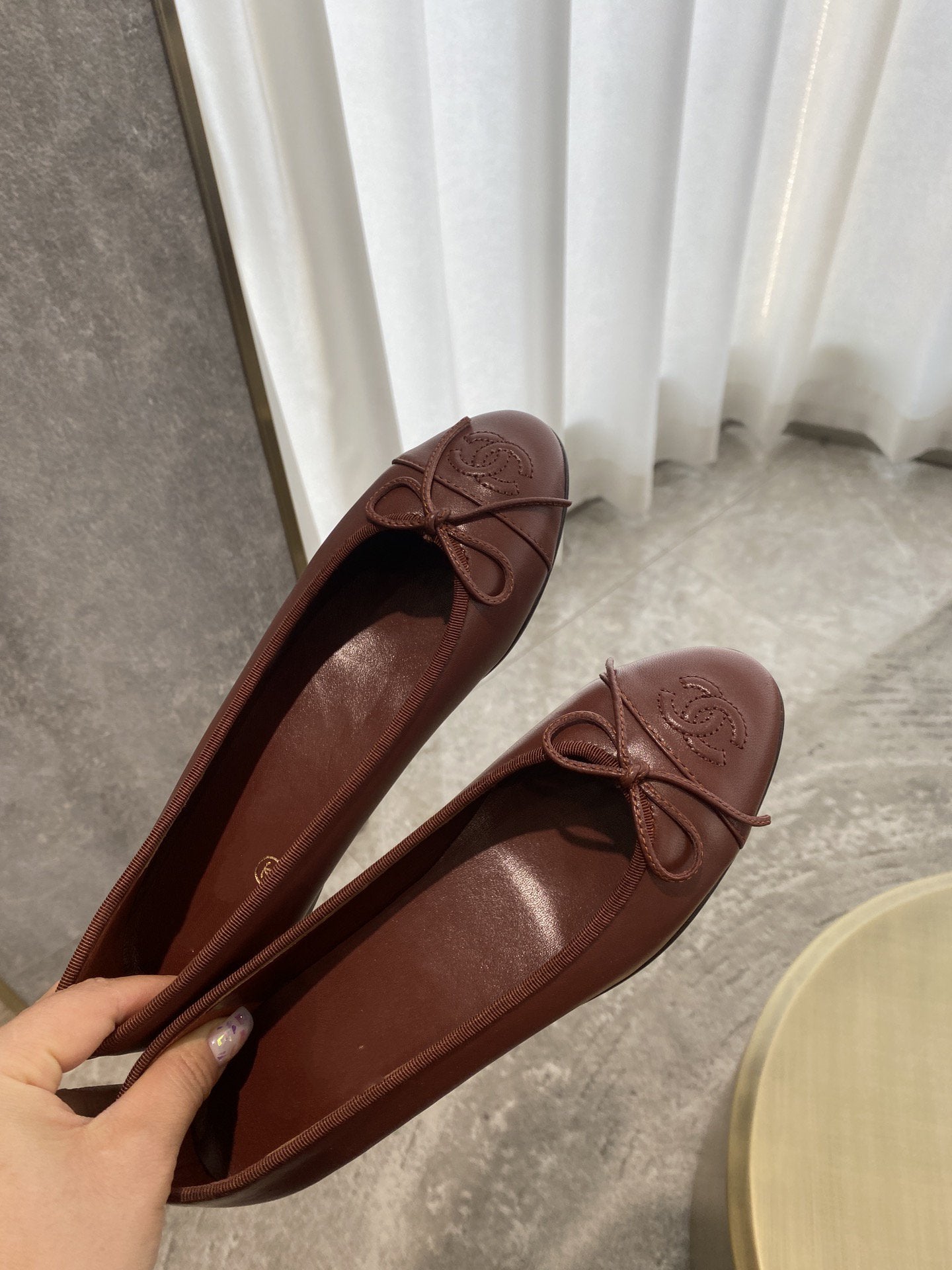 CHANEL BALLET FLATS BURGUNDY LAMBSKIN