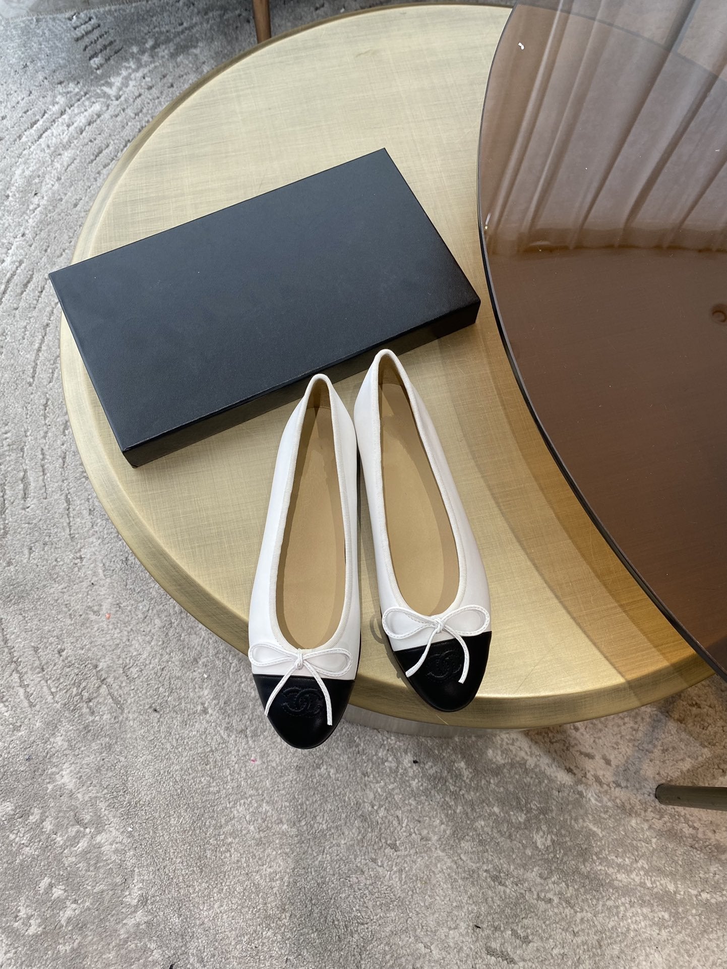CHANEL BALLET FLATS WHITE BLACK LAMBSKIN