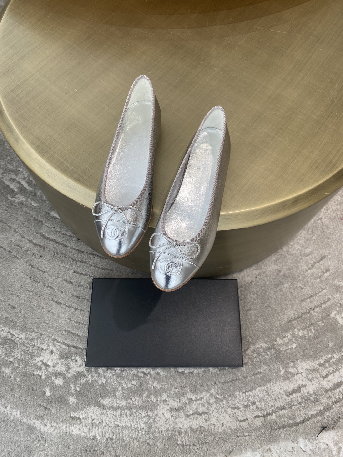 CHANEL BALLET FLATS SILVER LAMBSKIN
