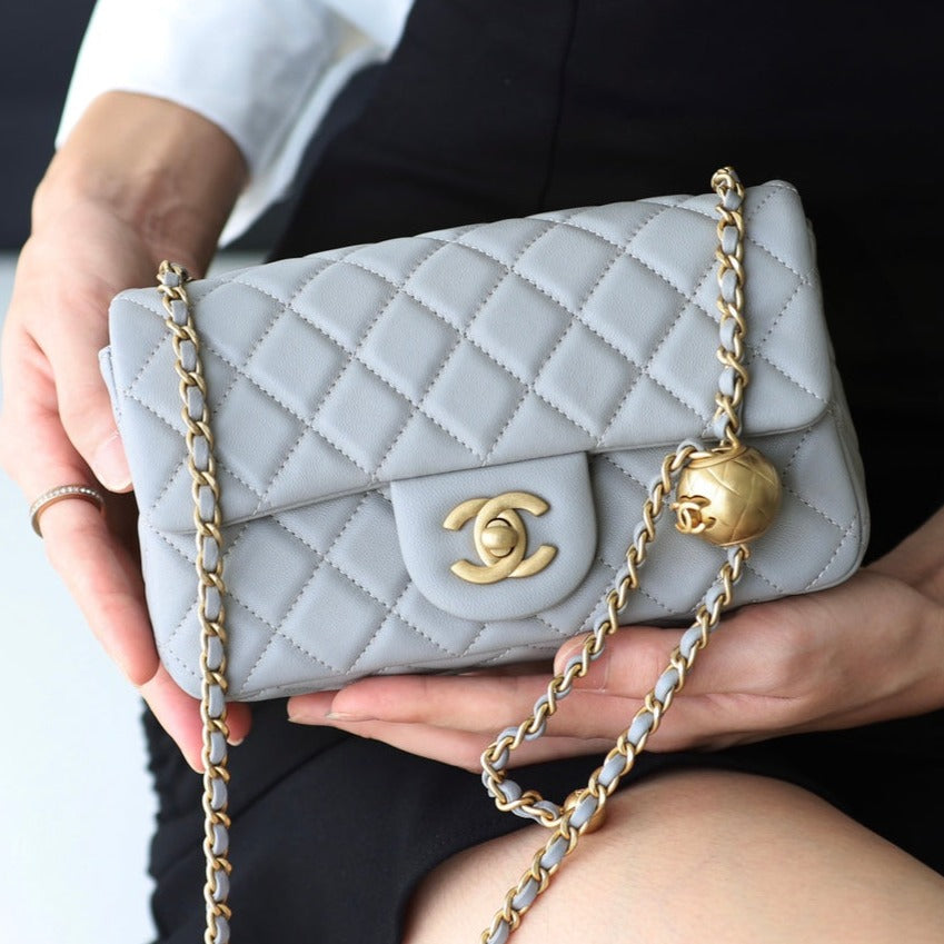 CHANEL FLAP BAG 20CM GREY LAMBSKIN GOLD HARDWARE