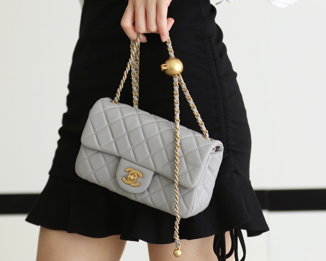 CHANEL FLAP BAG 20CM GREY LAMBSKIN GOLD HARDWARE