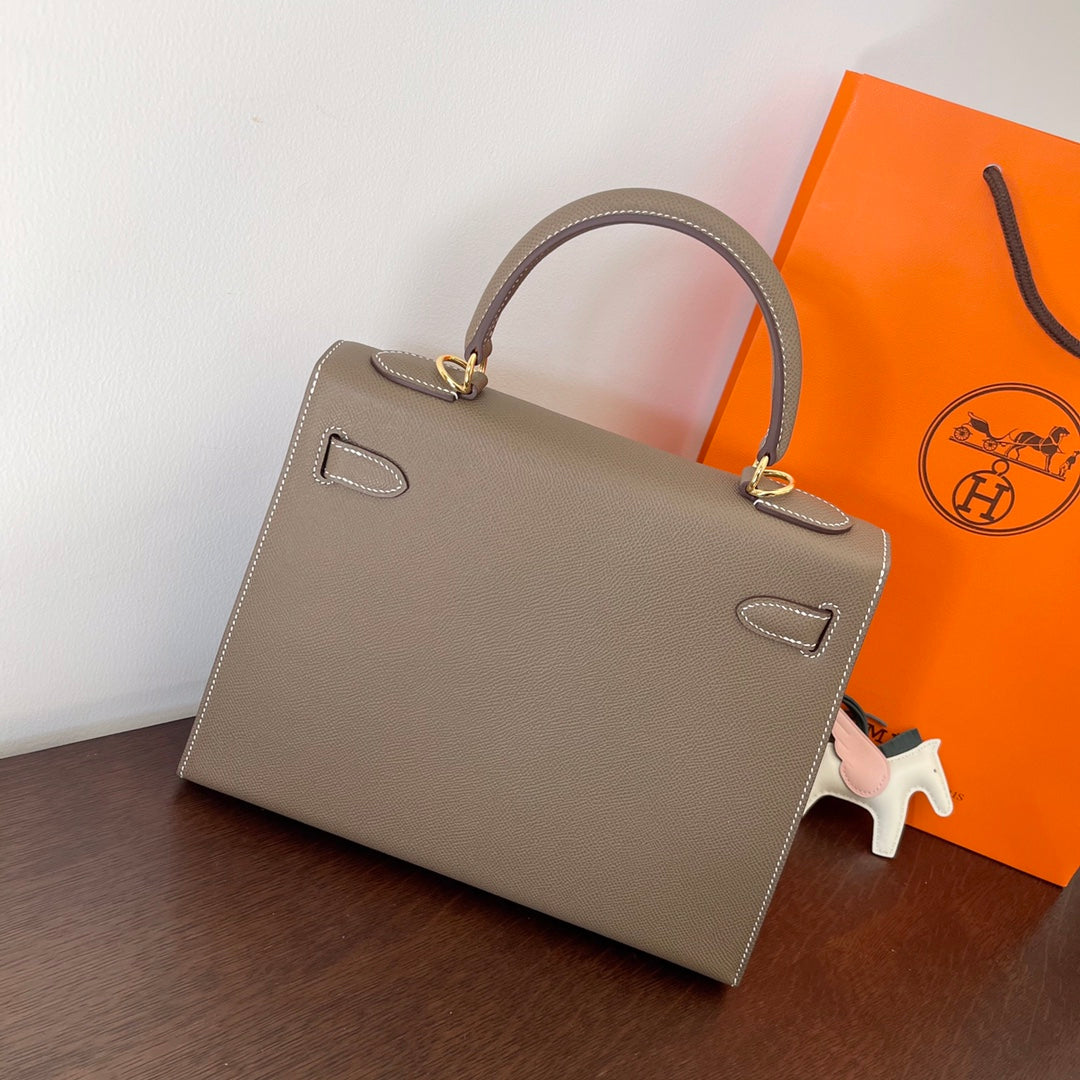 HERMES KELLY 28CM ETAIN EPSOM LEATHER GOLD HARDWARE