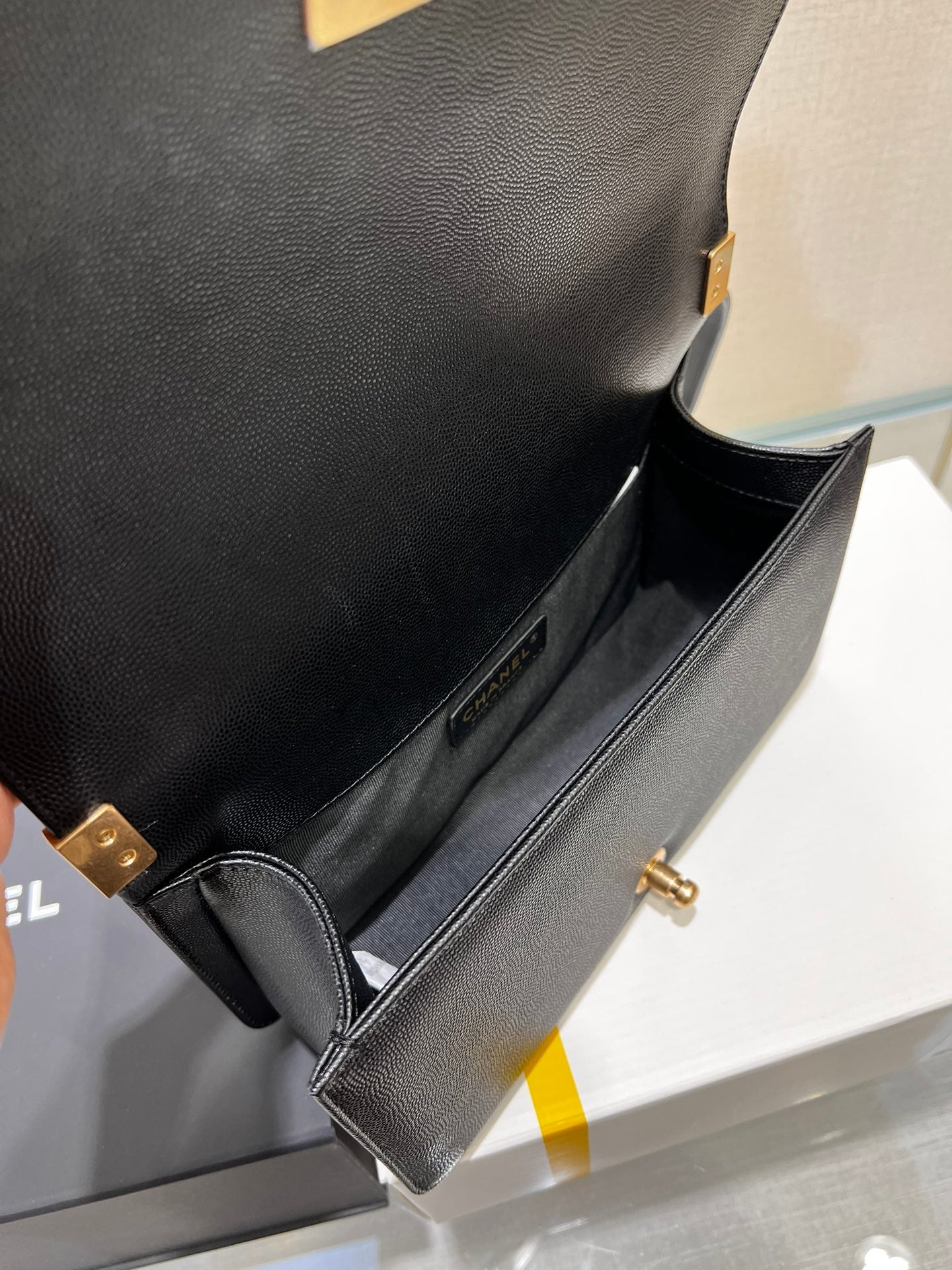 CHANEL BOY BAG MEDIUM 25 BLACK CAVIAR GOLD HARDWARE