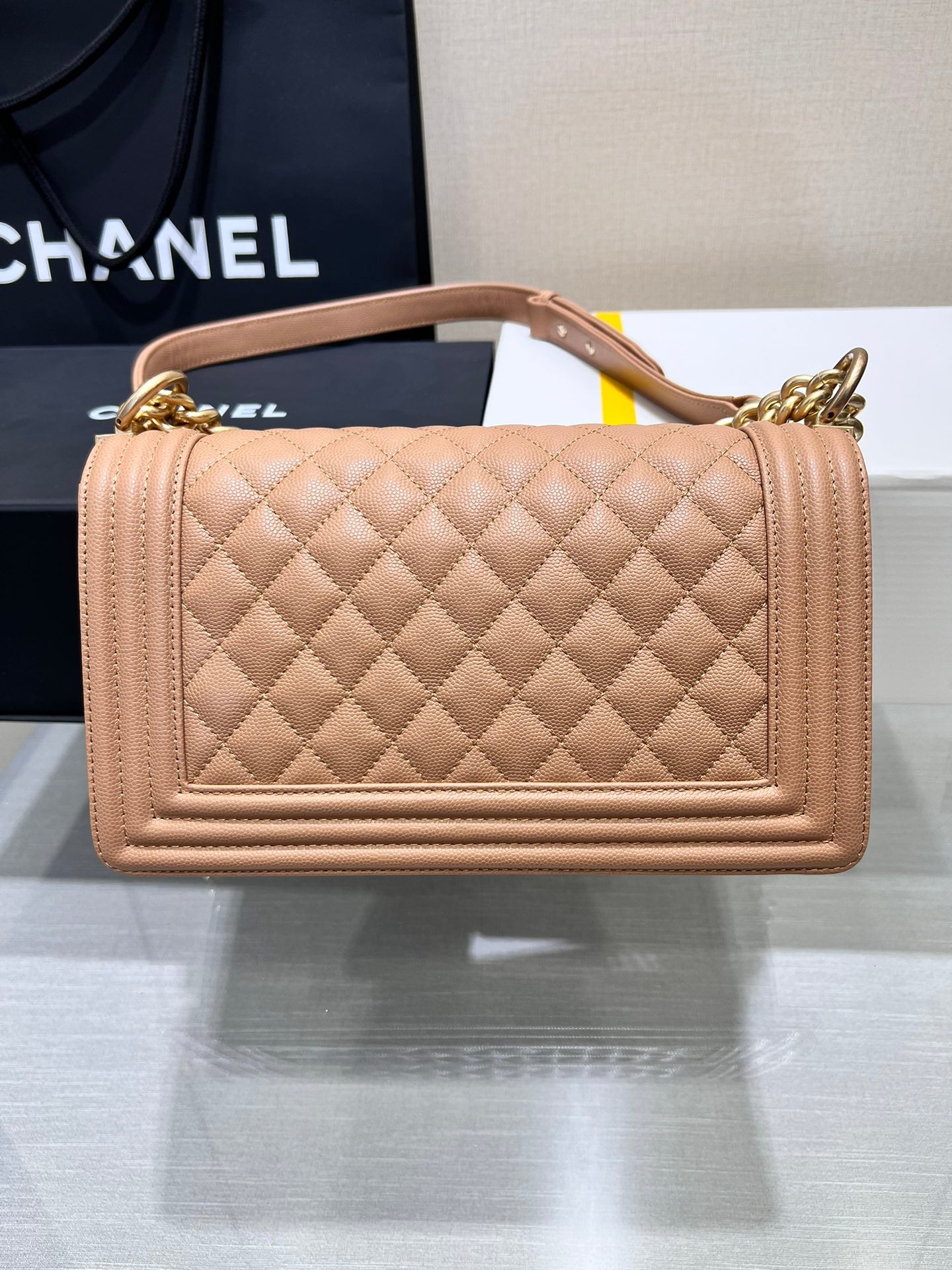 CHANEL BOY BAG MEDIUM 25 BROWN CAVIAR GOLD HARDWARE