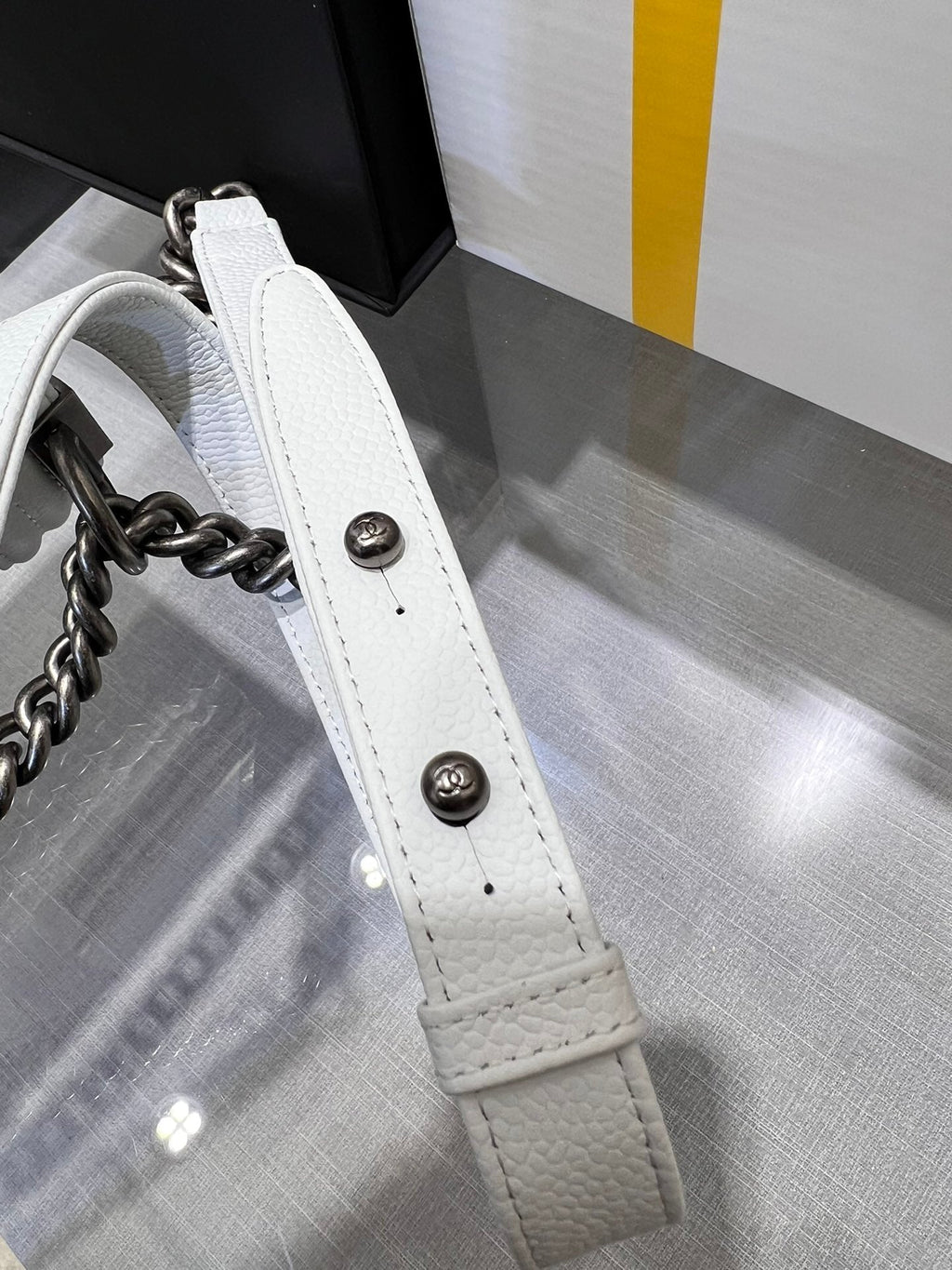 CHANEL BOY BAG MEDIUM 25 WHITE CAVIAR RUTHENIUM HARDWARE