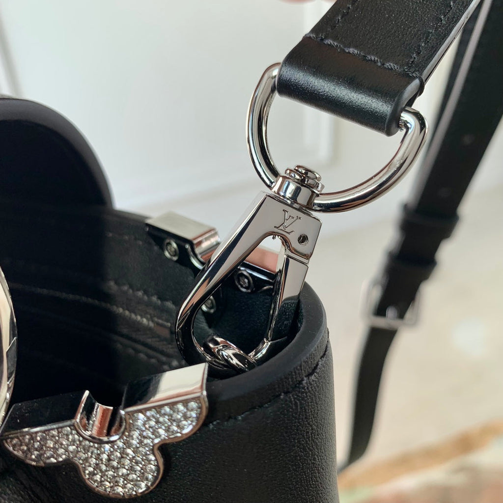 LOUIS VUITTON CAPUCINES MM 31 BLACK TAURILLON SILVER HARDWARE