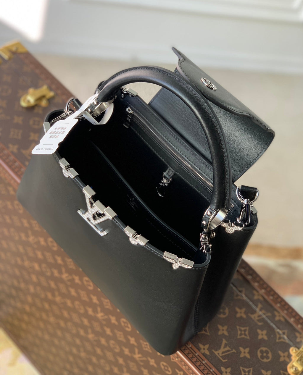 LOUIS VUITTON CAPUCINES MM 31 BLACK TAURILLON SILVER HARDWARE
