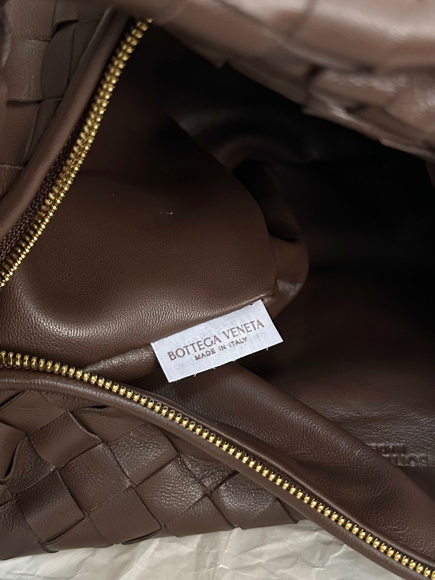 BOTTEGA VENETA TEEN JODIE 36CM CHOCOLATE SUEDE LEATHER