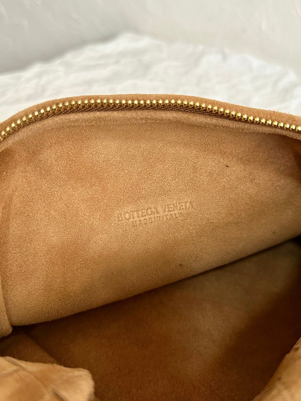 BOTTEGA VENETA TEEN JODIE 36CM BROWN SUEDE LEATHER