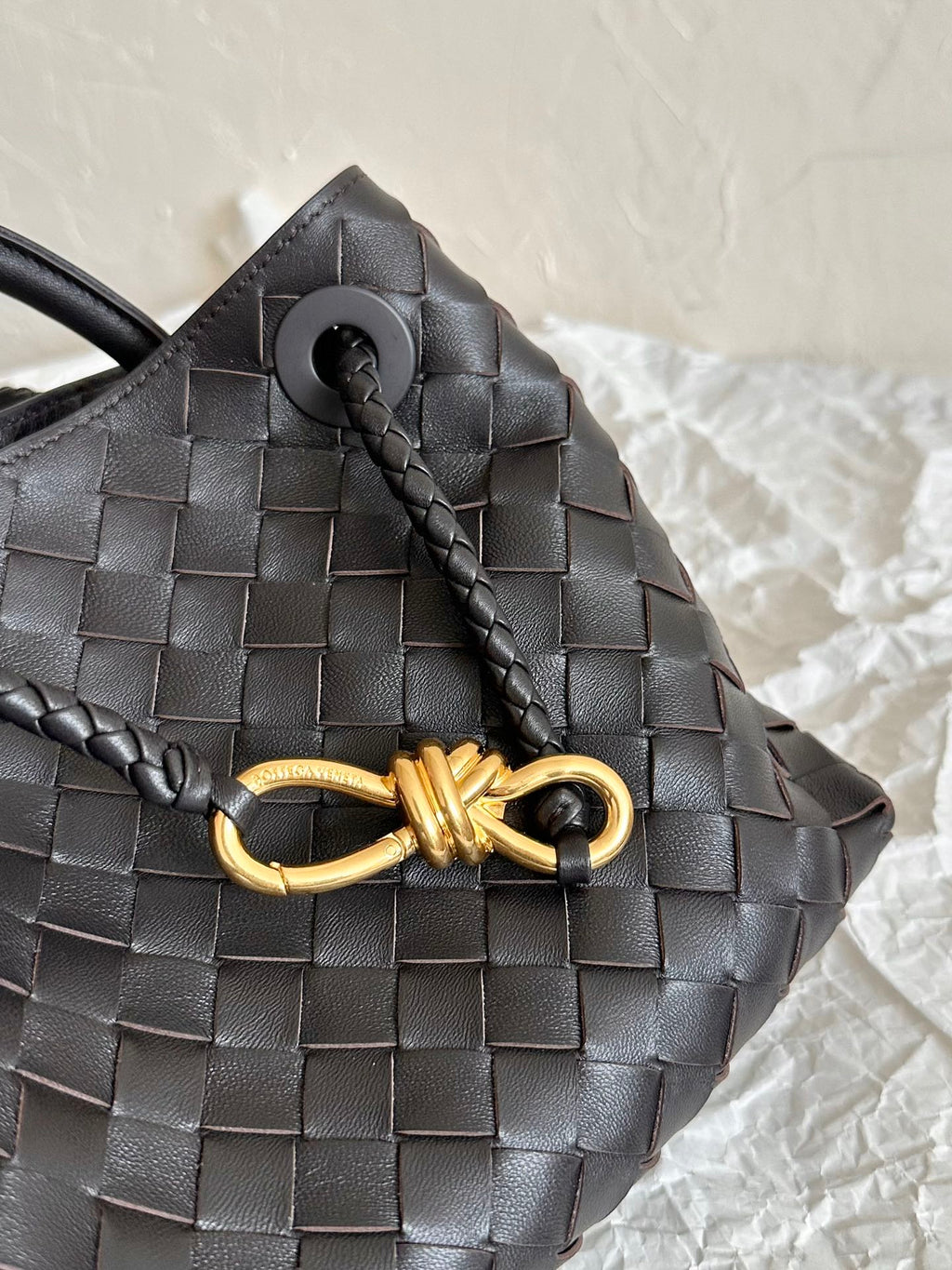 BOTTEGA VENETA SMALL ANDIAMO 25CM BLACK LAMBSKIN