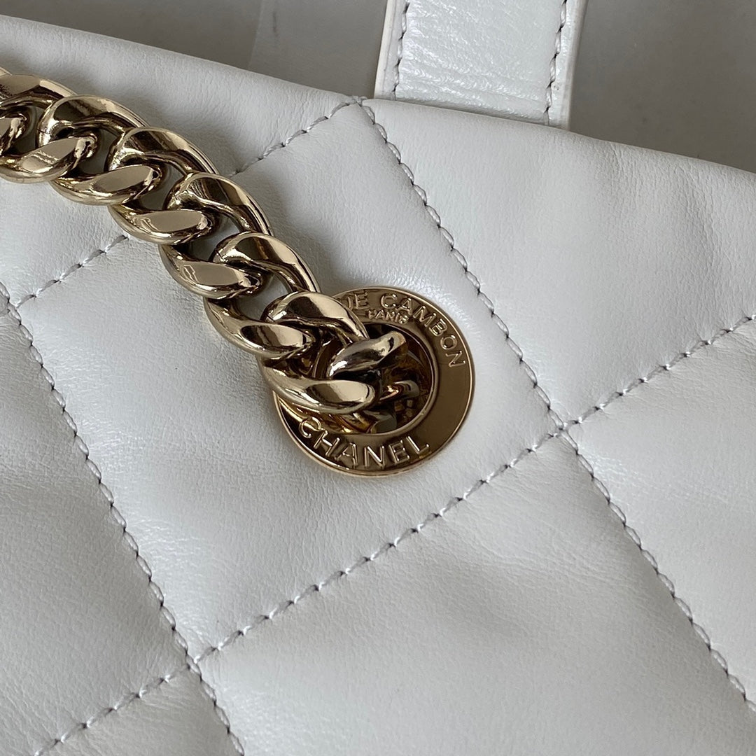 CHANEL 19 TOTE 33CM WHITE LAMBSKIN GOLD HARDWARE