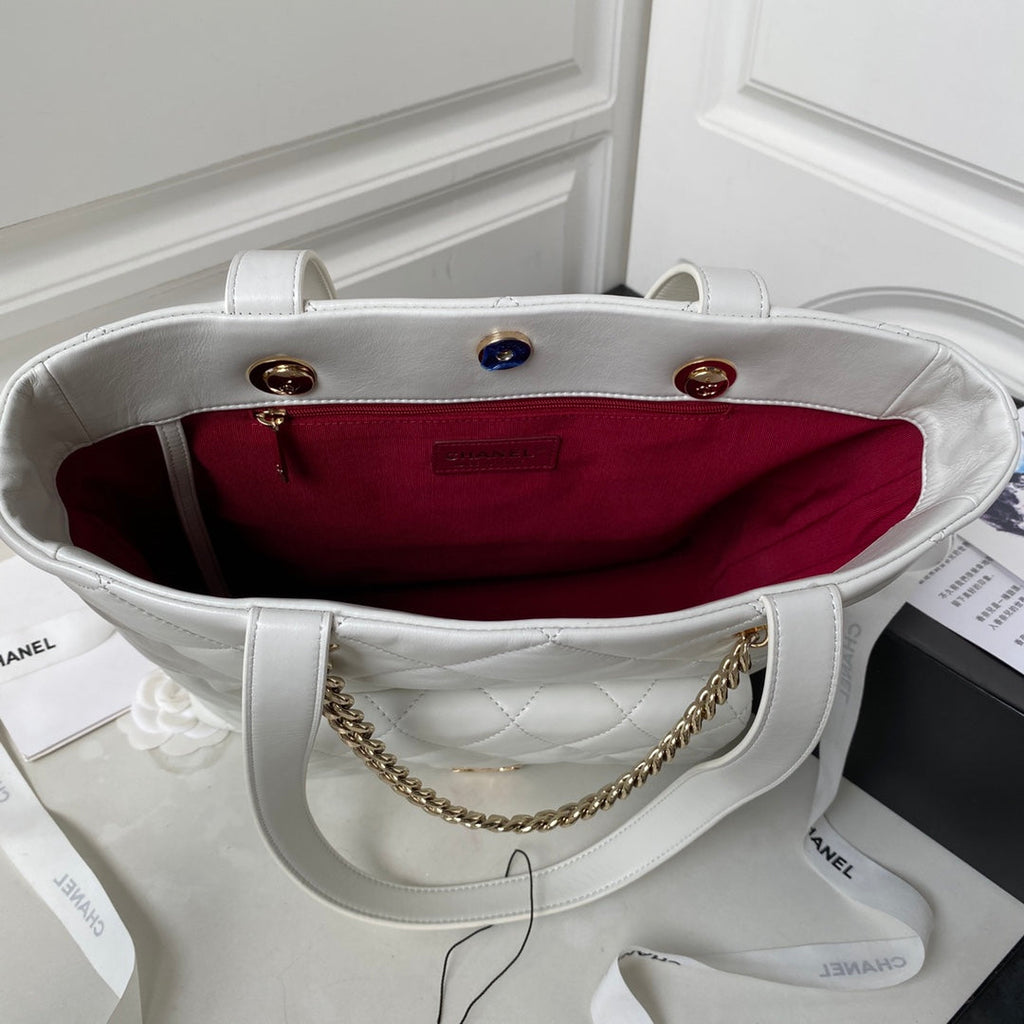 CHANEL 19 TOTE 33CM WHITE LAMBSKIN GOLD HARDWARE