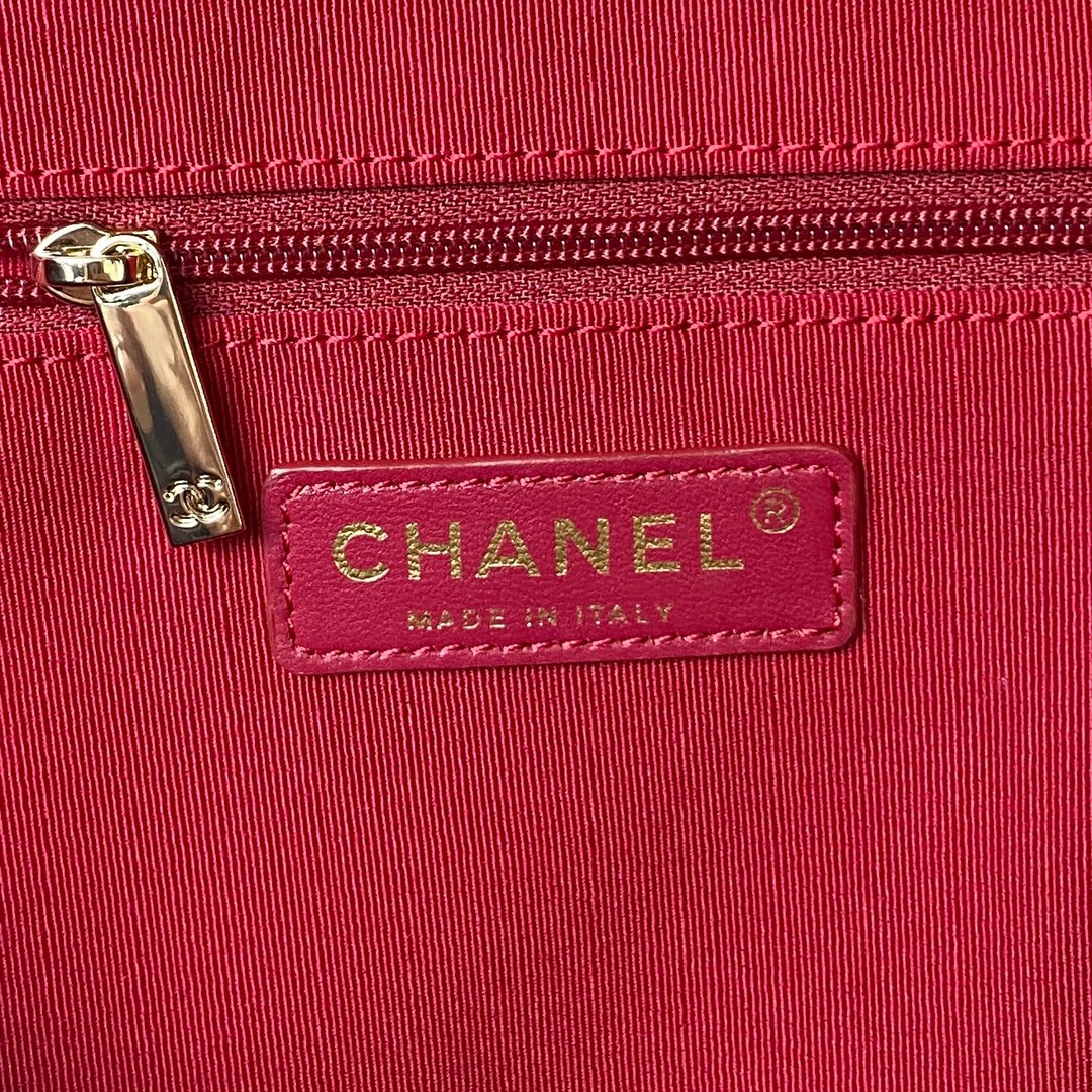 CHANEL HOBO 28CM BLACK LAMBSKIN GOLD HARDWARE