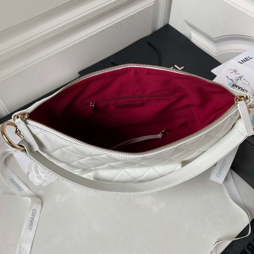 CHANEL HOBO 28CM WHITE LAMBSKIN GOLD HARDWARE