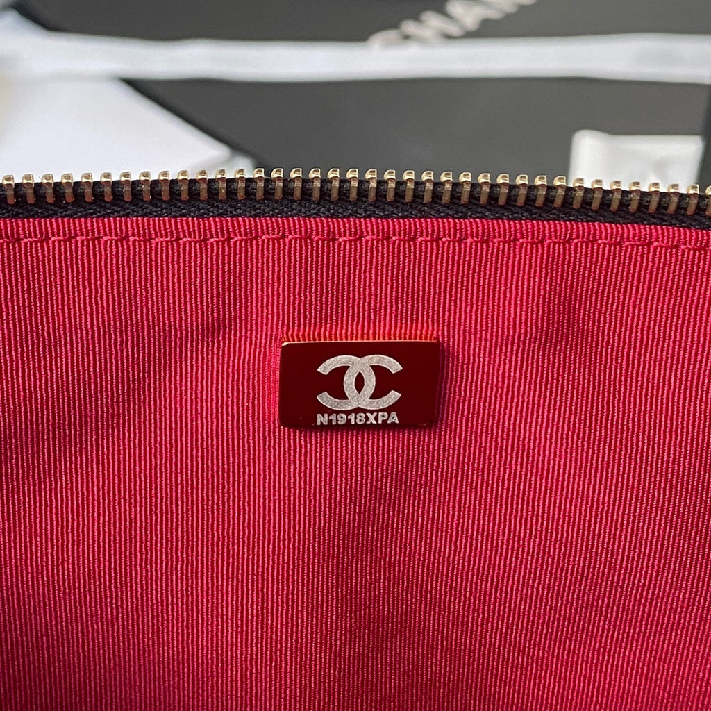 CHANEL LARGE HOBO 37CM BLACK LAMBSKIN GOLD HARDWARE