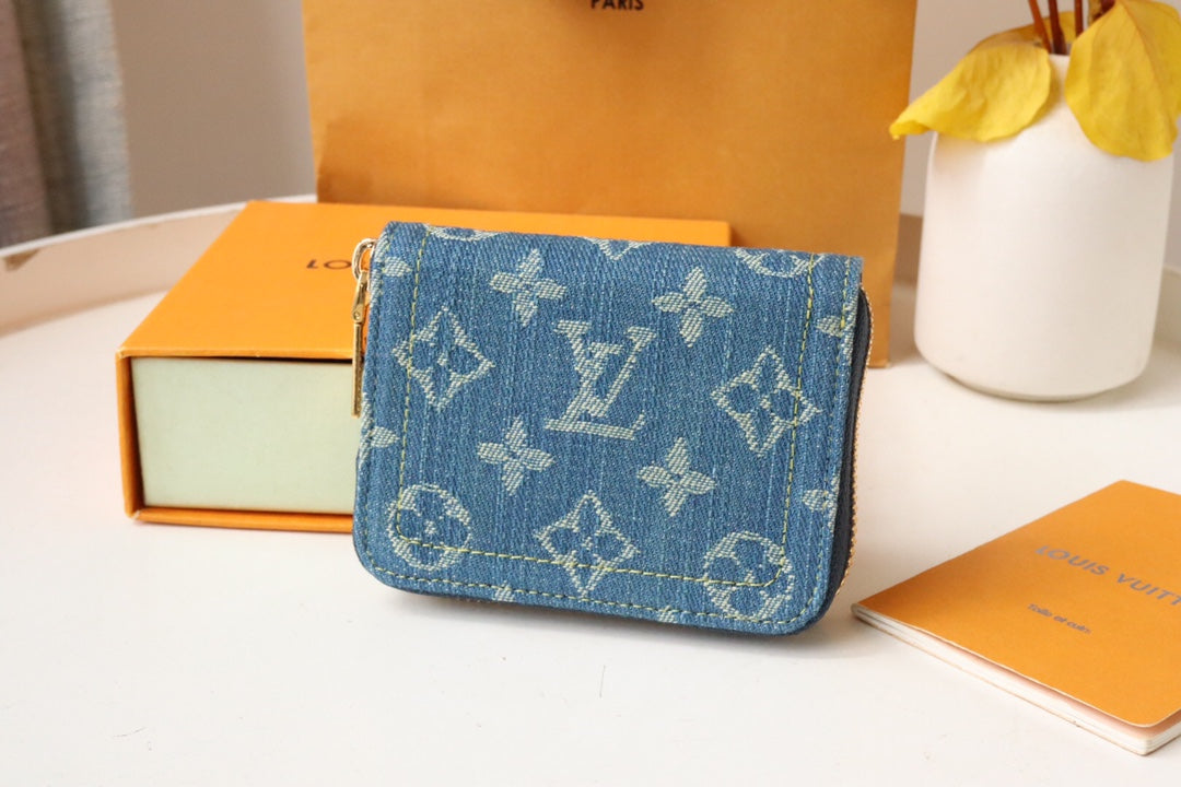 LOUIS VUITTON LV ZIPPY COIN 11CM BLUE DENIM