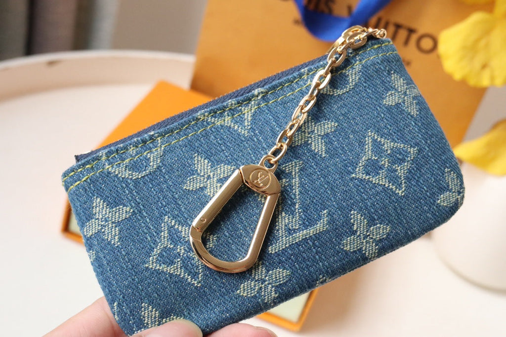 LOUIS VUITTON LV POCHETTE CLET DENIM BLEU