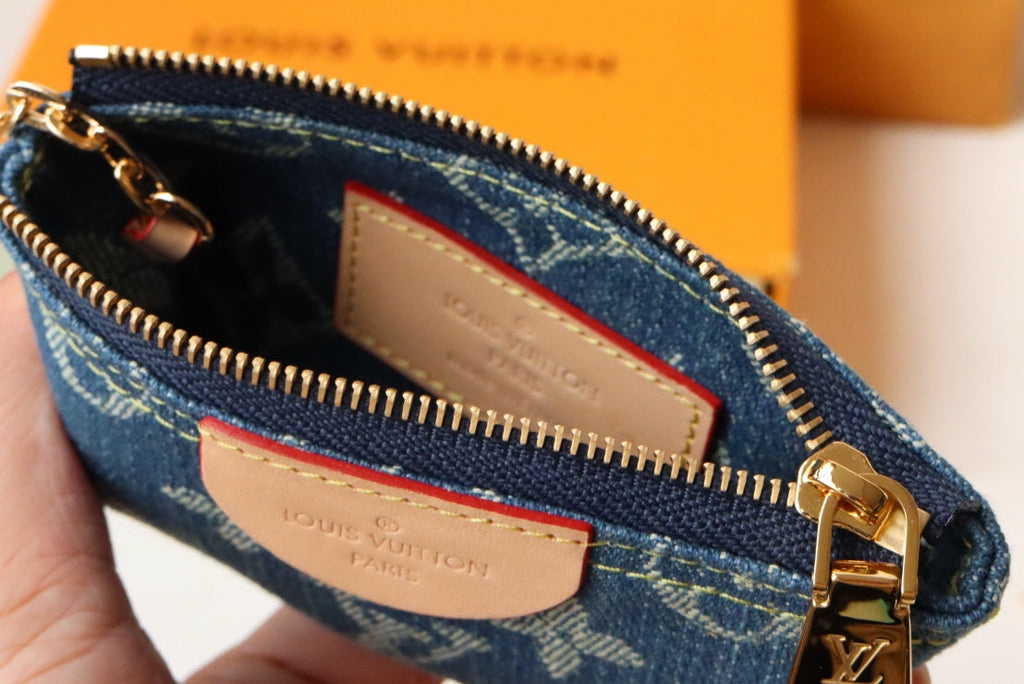 LOUIS VUITTON LV POCHETTE CLET DENIM BLEU