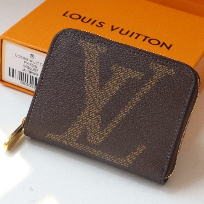 LOUIS VUITTON LV ZIPPY COIN PURSE MONOGRAM GIANT CANVAS