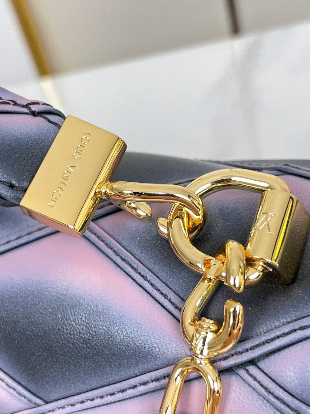 LOUIS VUITTON GO-14 MM 23 BLACK PINK