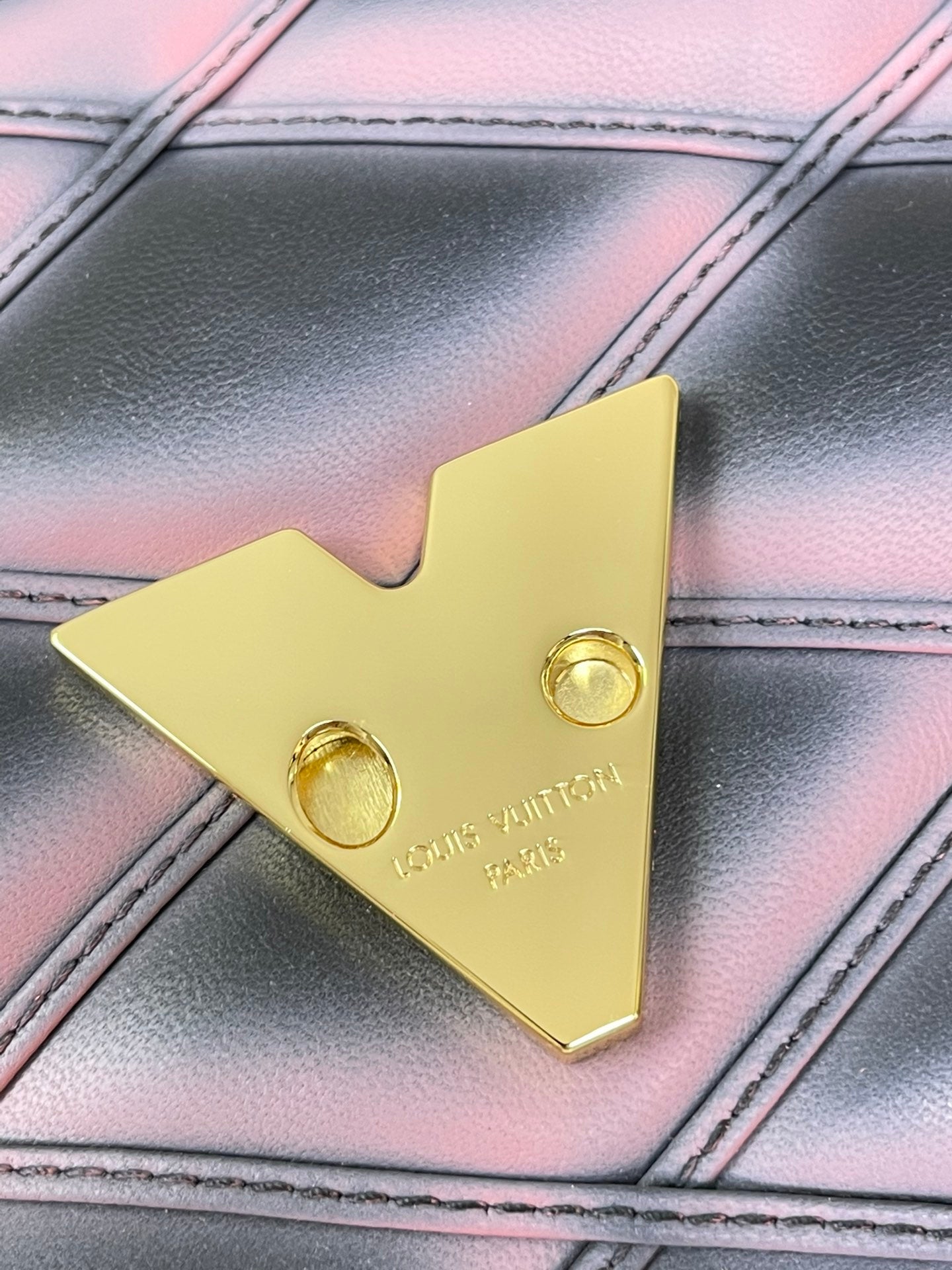 LOUIS VUITTON GO-14 MM 23 BLACK PINK