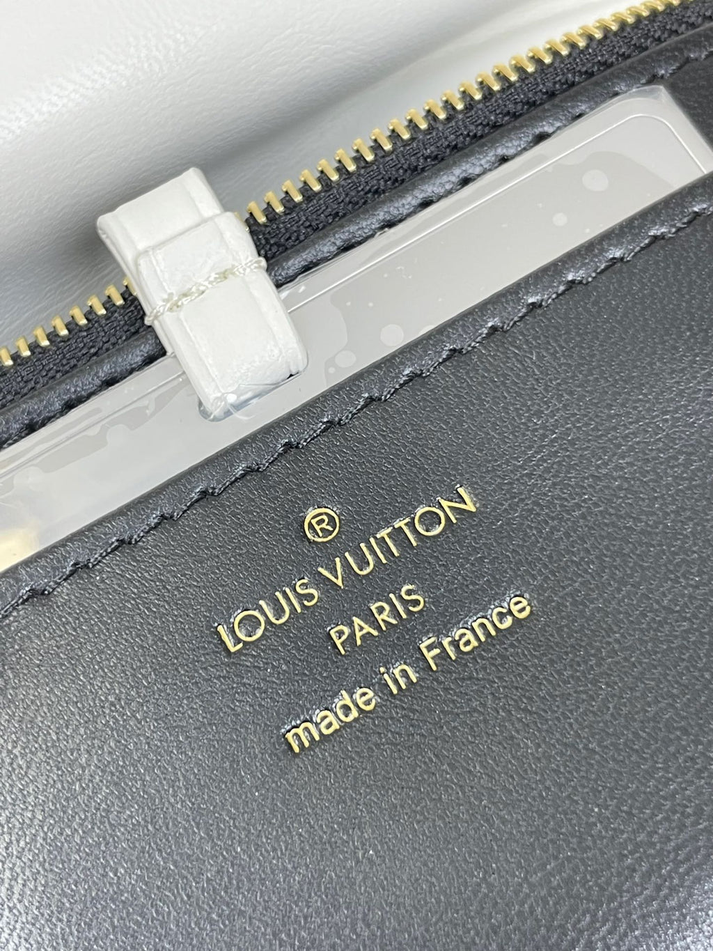 LOUIS VUITTON GO-14 MM 23 WHITE BLACK