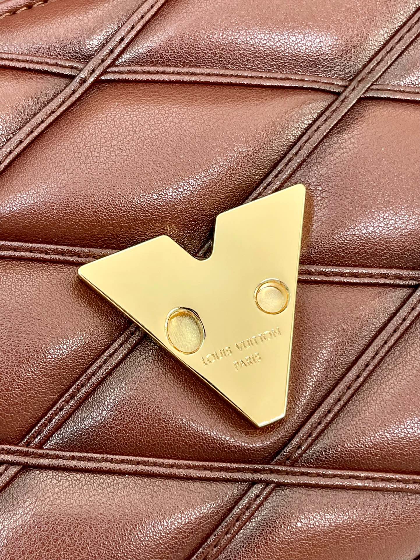 LOUIS VUITTON GO-14 MM 23 TAN