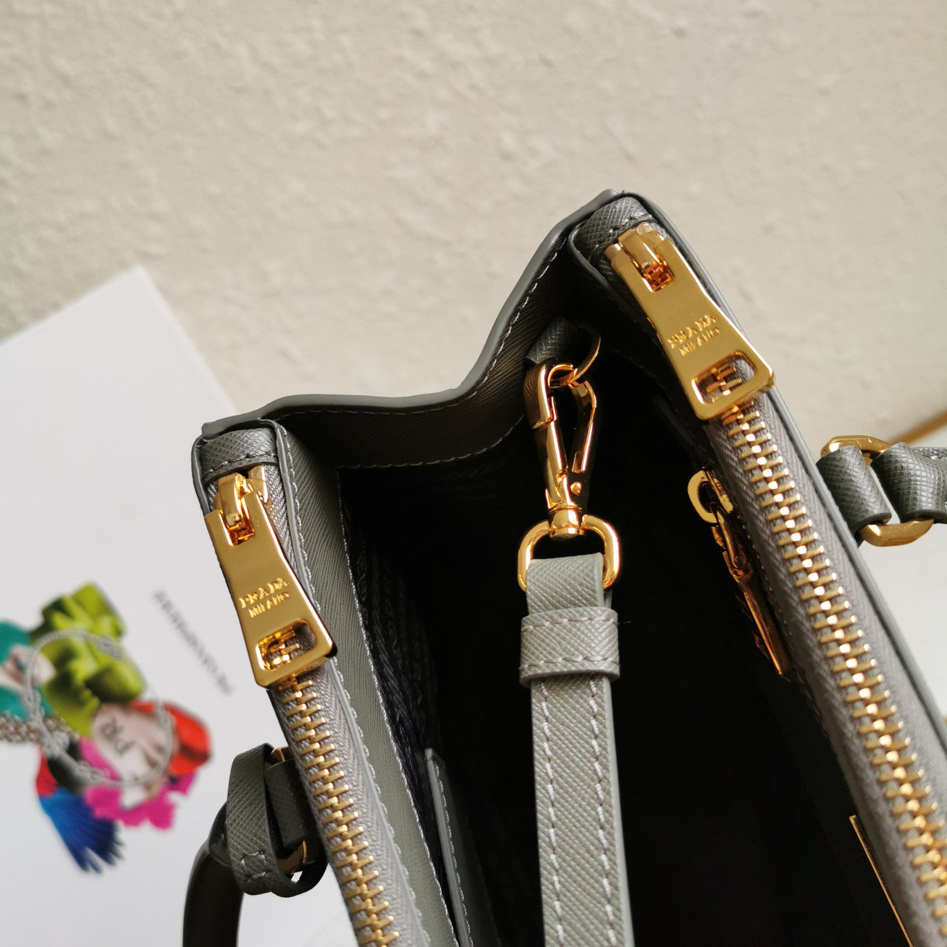 PRADA MEDIUM GALLERIA 28 GREY SAFFIANO LEATHER