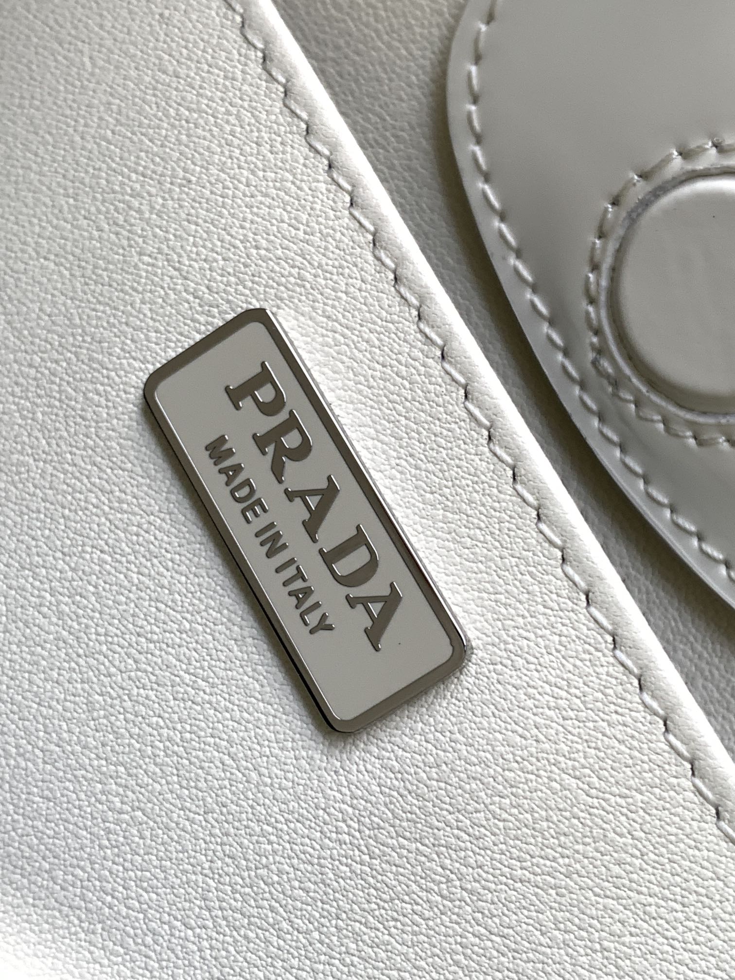 PRADA CLEO 30 WHITE BRUSHED LEATHER SHOULDER BAG