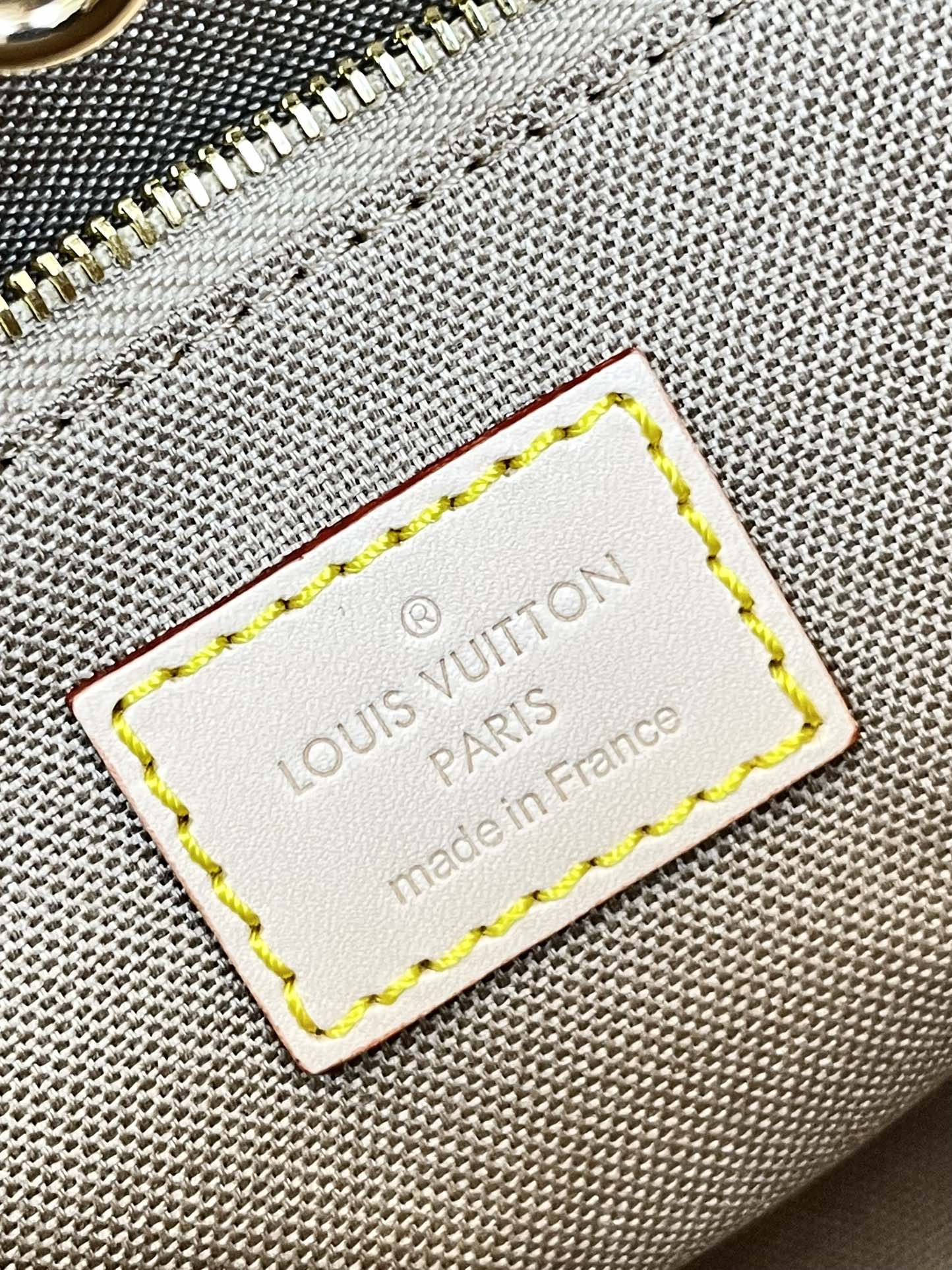 LOUIS VUITTON ONTHEGO 25 WHITE BROWN MONOGRAM CANVAS