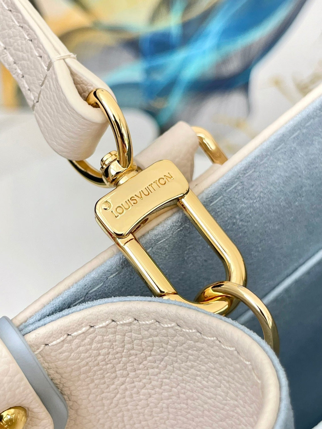 LOUIS VUITTON ONTHEGO 25 WHITE PURPLE MONOGRAM CANVAS
