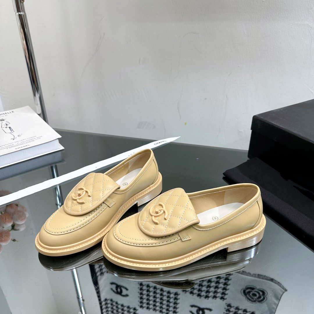 CHANEL Moasins Beige Quilted Calfskin